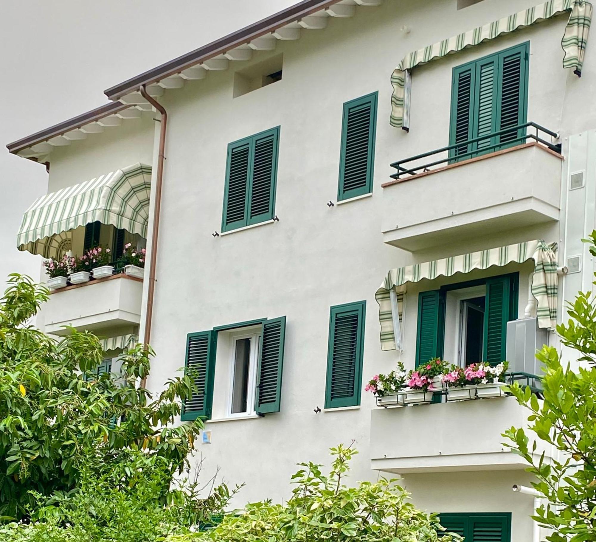 Domus Zoe Apartment Forte dei Marmi Exterior photo